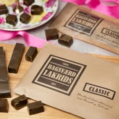 BAGSVÆRD LAKRIDS Lakridsstænger Lys Symfoni